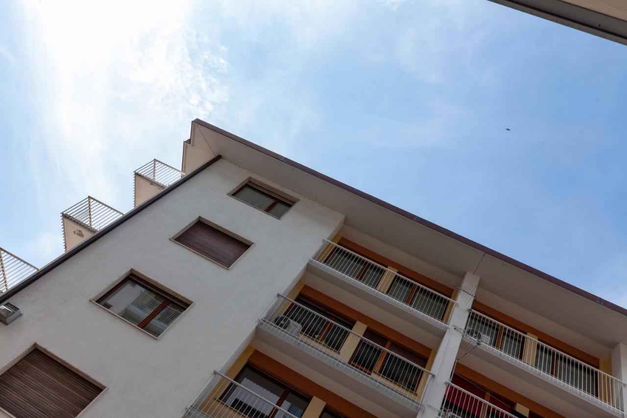 Attico In Centro A Belluno - Marmolada Apartment Exterior foto